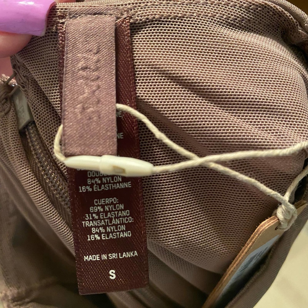 SKIMS ALL IN ONE MOCK NECK SLEEVELESS ONESIE UMBER NWT - Picture 6 of 9